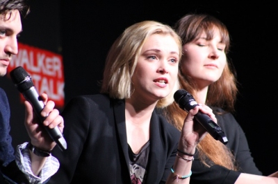 1521125577_942_everything-we-learned-from-the-the-100-panel-at-walker-stalker-london.jpg