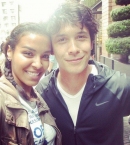 Bob-Morley-with-a-fan-the-100-tv-show-37127465-500-500.jpg
